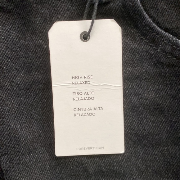 Forever 21 Plus High Rise Mom Shorts, New with Tags - Picture 3 of 9